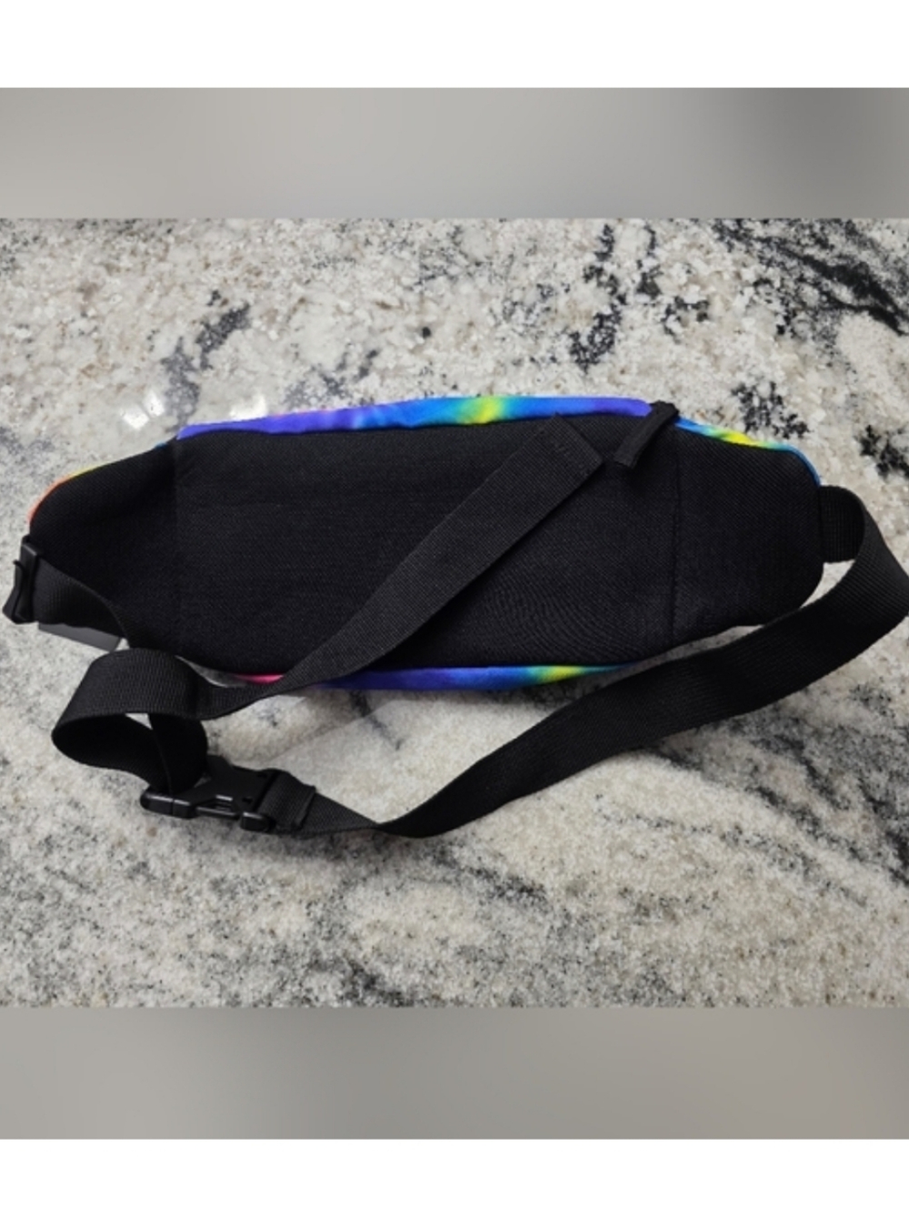 Hurley Men's Crossbody Bag. NEW! - Picture 2 of 8